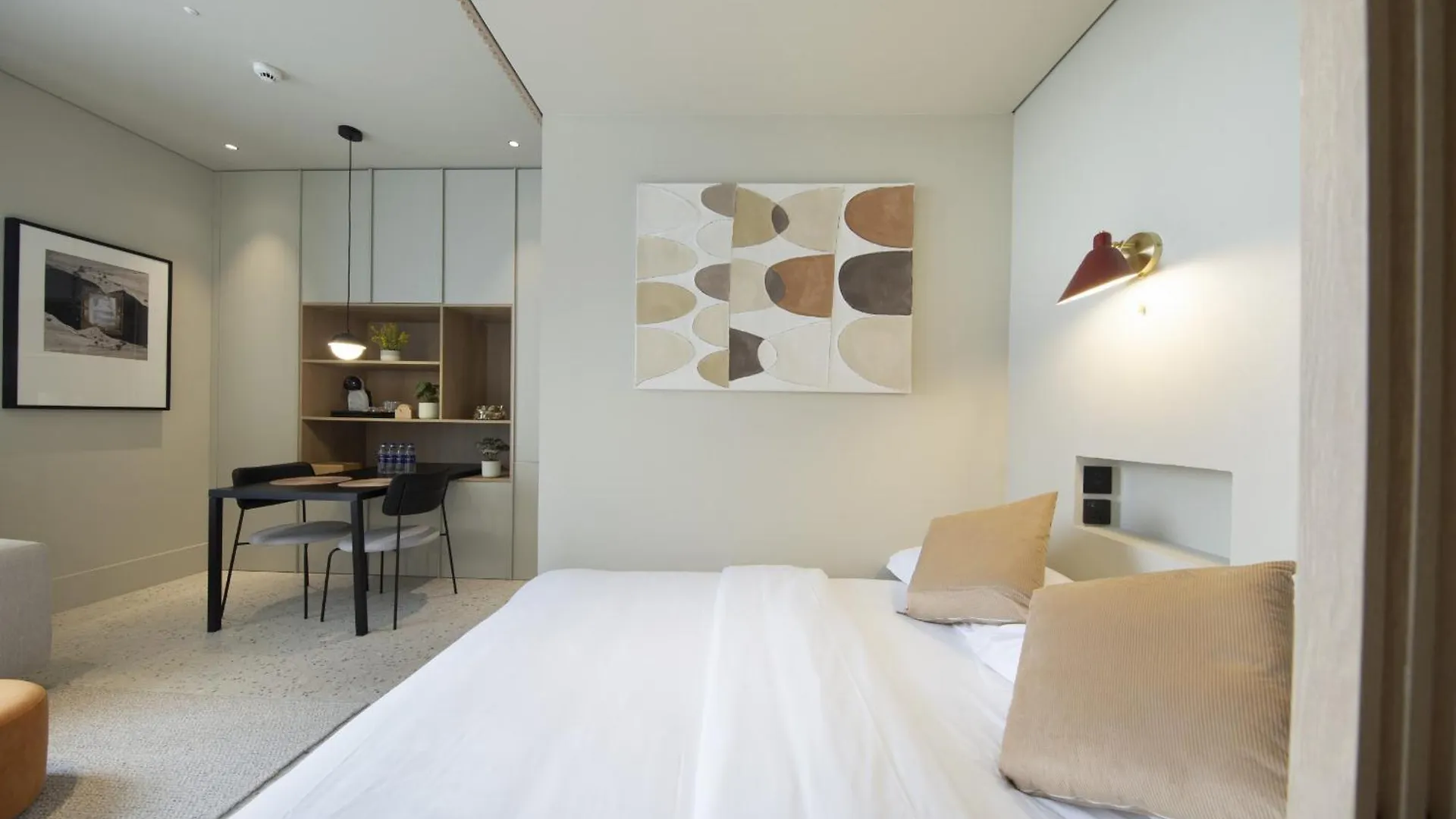 Apartment Modern & Business Travel Ready Studio At Upside Living Dubai